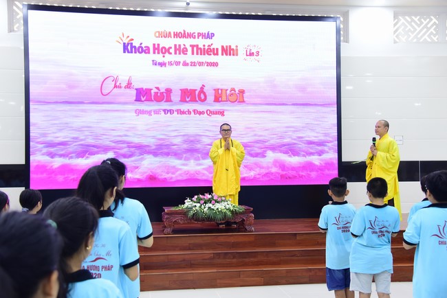 The 2nd-day Children 's Summer Retreat